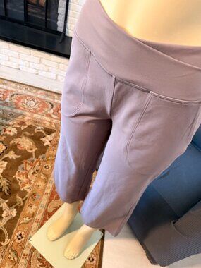 G4FREE YOGA PANTS mid calf length buttery soft feel front pockets